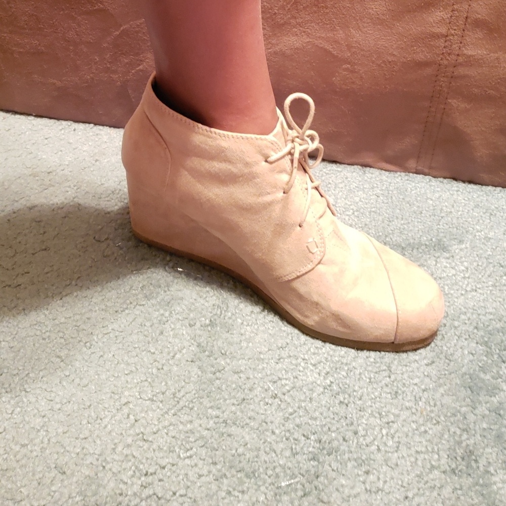 *BOGO 50% same category item-Casual Sneaker Wedge